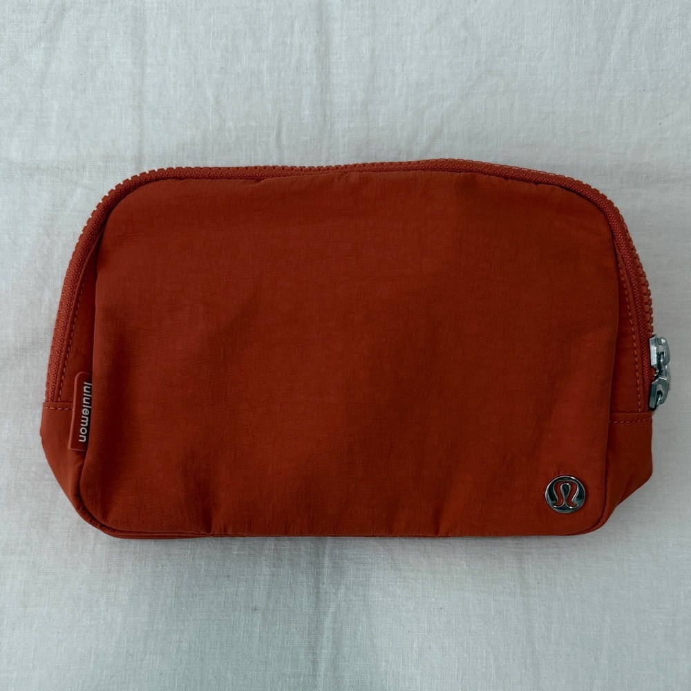 Lululemon Orange 2L Everywhere Belt Bag
